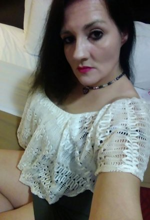 Arzu adult dating
